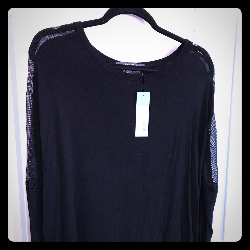 Large Black Long Sleeve Top